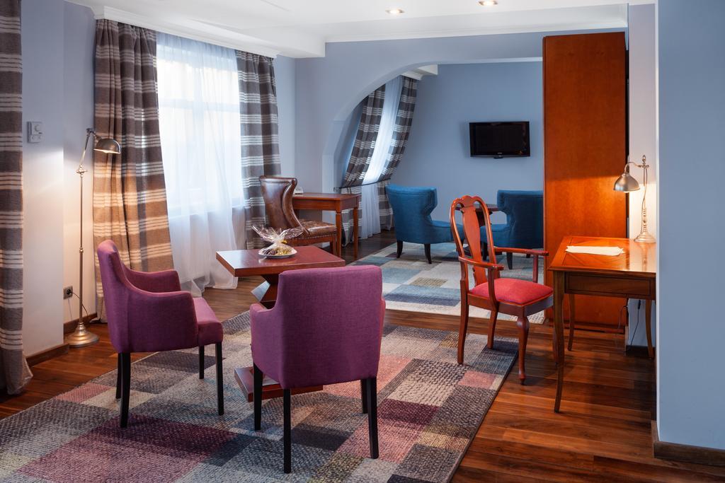 Hotel Rejs Устка Екстер'єр фото